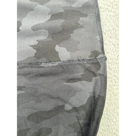 Lululemon Align Pant II *25"
Incognito Camo Multi Grey size 8 ****FLAWED - Picture 8 of 9